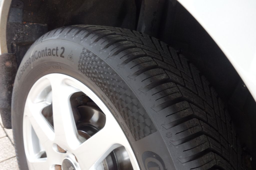 
Toyota Auris Team full									