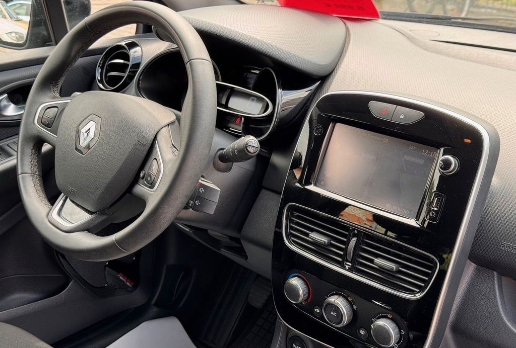 
Renault Clio IV Limited full									